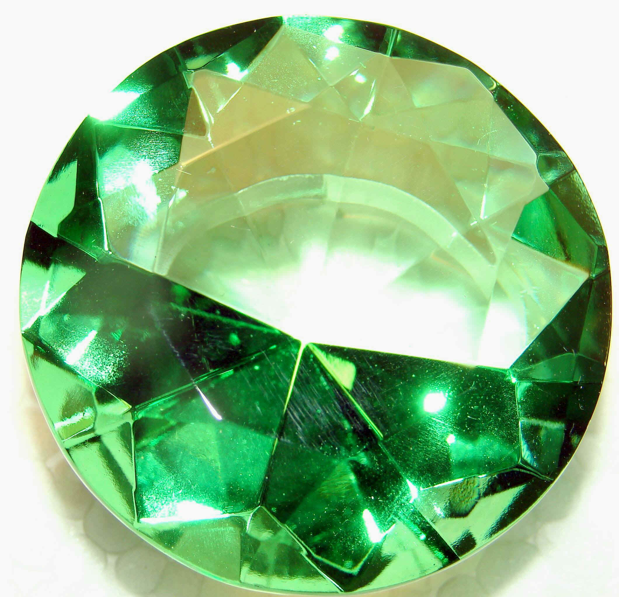 diamondgreen3.jpg (92697 bytes)