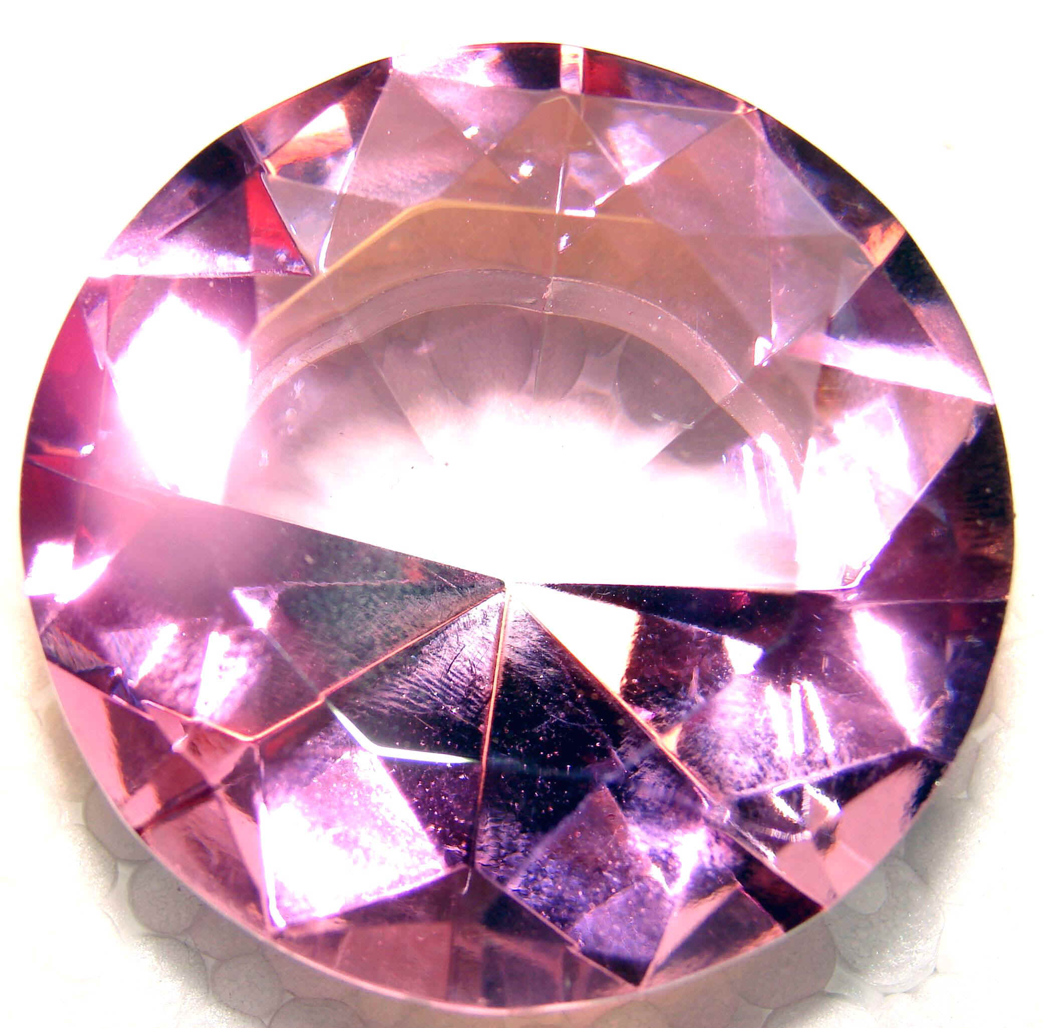 diamondpink.jpg (92697 bytes)